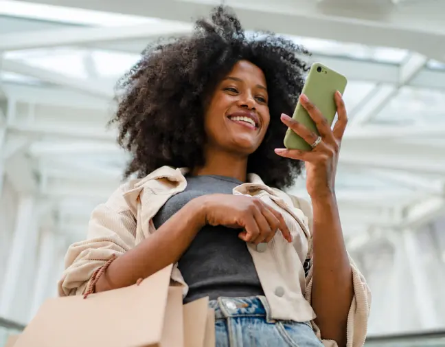 Shopper using a mobile rewards app